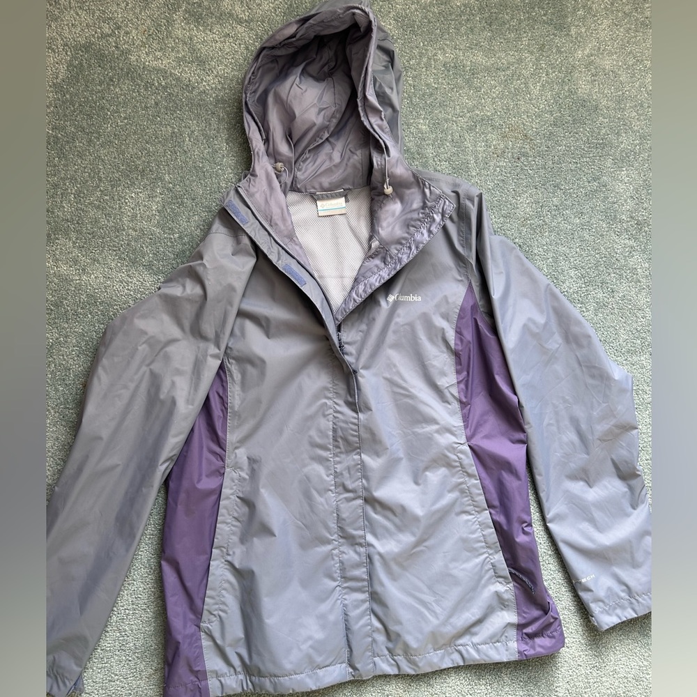 Women Large Columbia Omni tech rain jacket
